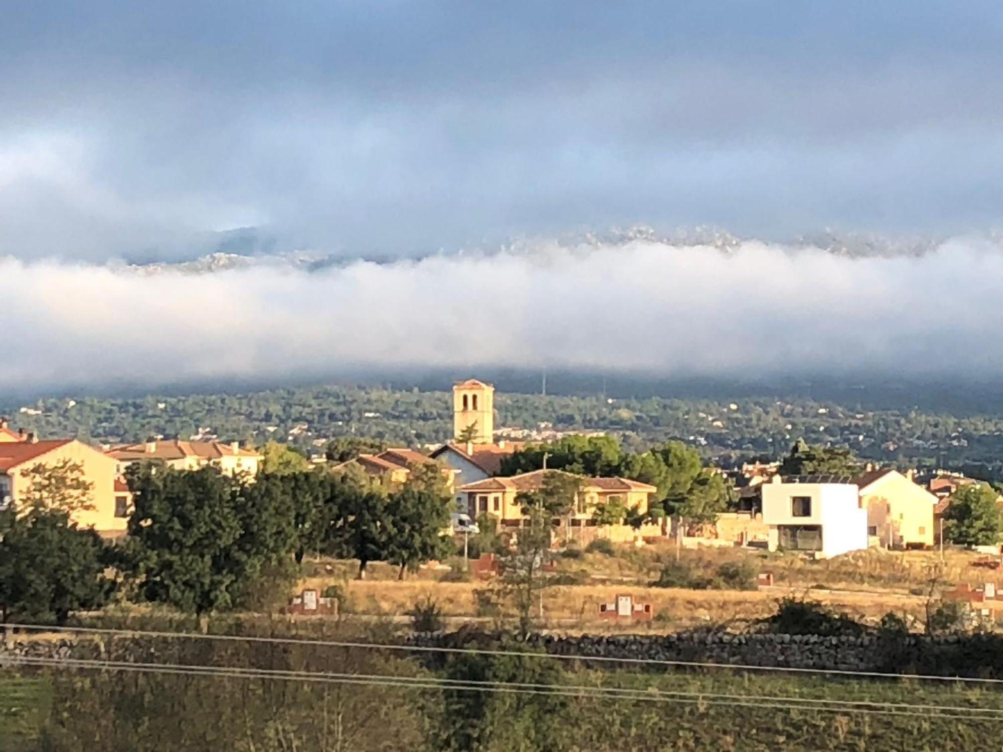 Alojamiento Rural El Petirrojo Cerceda  エクステリア 写真